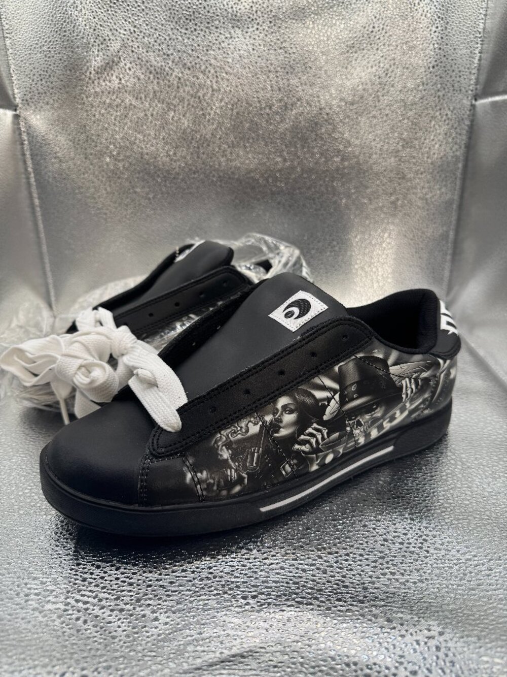 NEW Men's 9.5 Osiris Serve OG Abel Creation Skull Skater Shoes y2k Black White